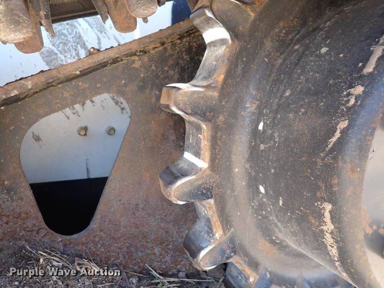 image for item DN2279 2010 Bobcat T300  tracked skid steer loader