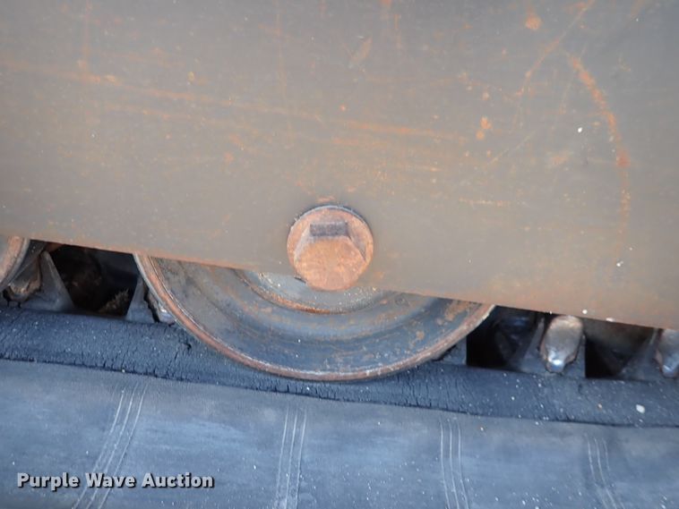 image for item DN2279 2010 Bobcat T300  tracked skid steer loader