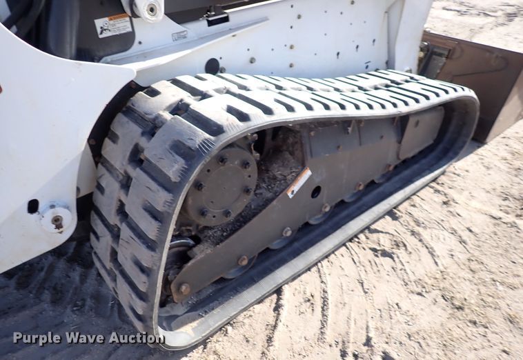image for item DN2279 2010 Bobcat T300  tracked skid steer loader