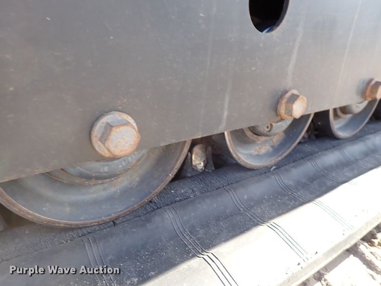 image for item DN2279 2010 Bobcat T300  tracked skid steer loader