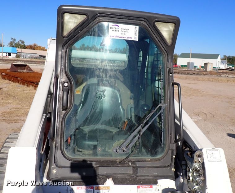 image for item DN2279 2010 Bobcat T300  tracked skid steer loader