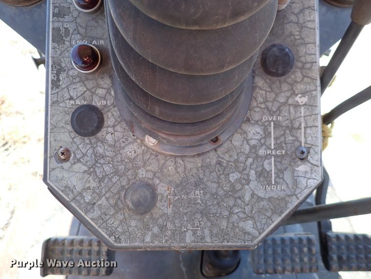 image for item DN2282 1977 White 2-105 Field Boss  tractor