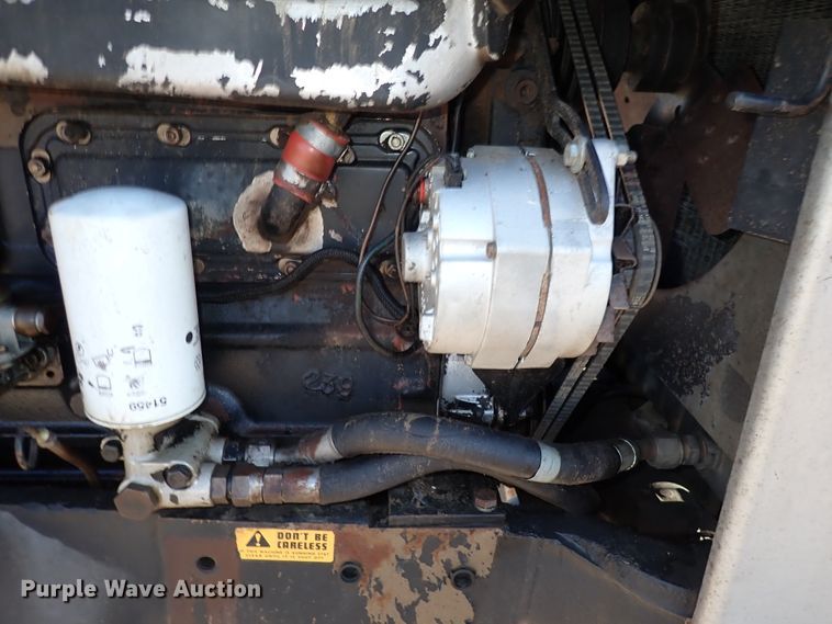 image for item DN2282 1977 White 2-105 Field Boss  tractor