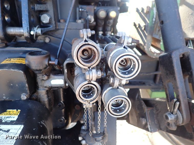 image for item DN2282 1977 White 2-105 Field Boss  tractor