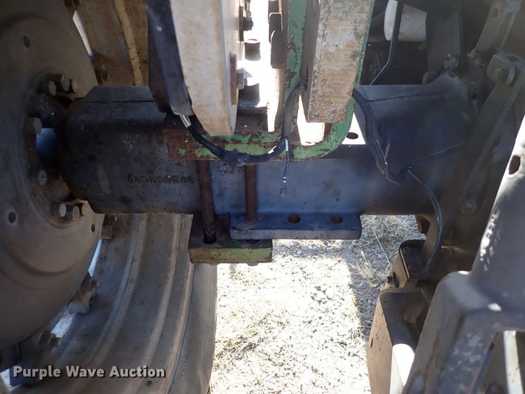 image for item DN2282 1977 White 2-105 Field Boss  tractor