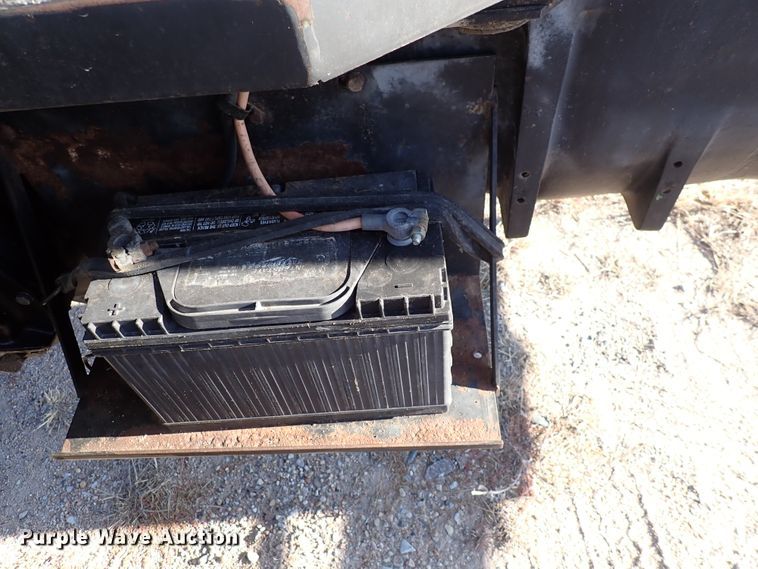 image for item DN2282 1977 White 2-105 Field Boss  tractor