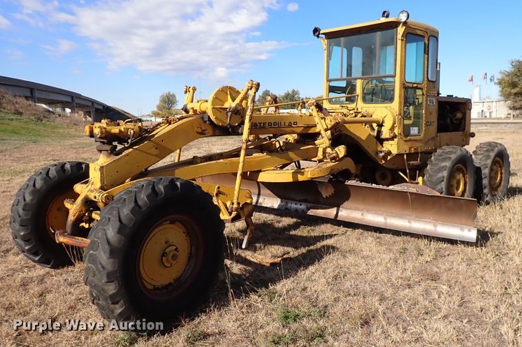 image for item DN2284 1960 Caterpillar 12E  rigid frame motor grader