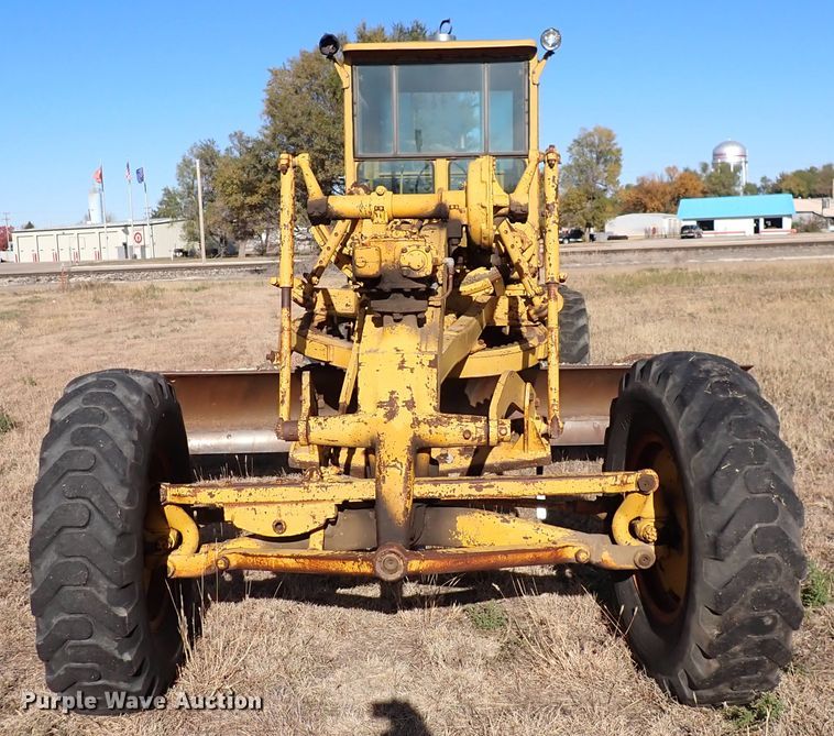 image for item DN2284 1960 Caterpillar 12E  rigid frame motor grader