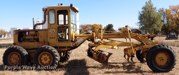 image for item DN2284 1960 Caterpillar 12E  rigid frame motor grader