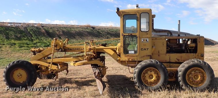 image for item DN2284 1960 Caterpillar 12E  rigid frame motor grader