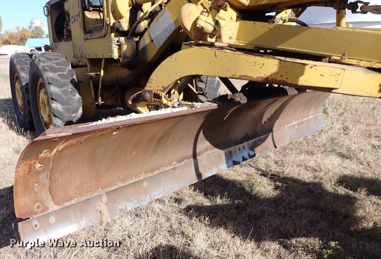 image for item DN2284 1960 Caterpillar 12E  rigid frame motor grader