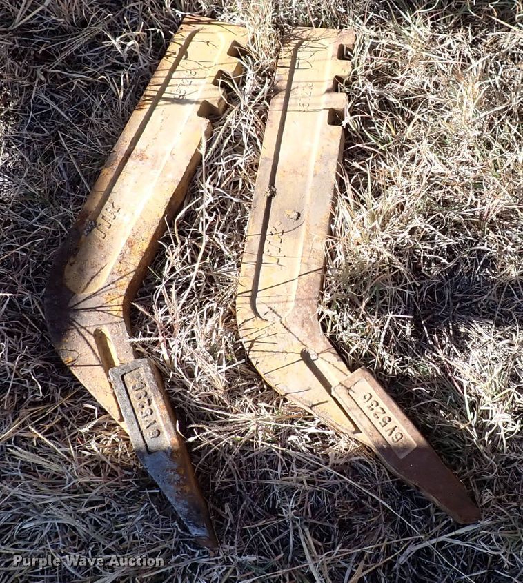 image for item DN2284 1960 Caterpillar 12E  rigid frame motor grader