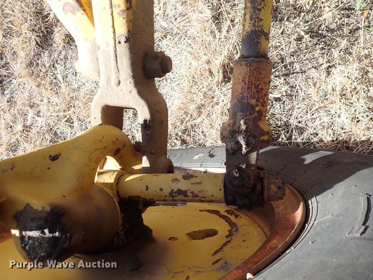 image for item DN2284 1960 Caterpillar 12E  rigid frame motor grader