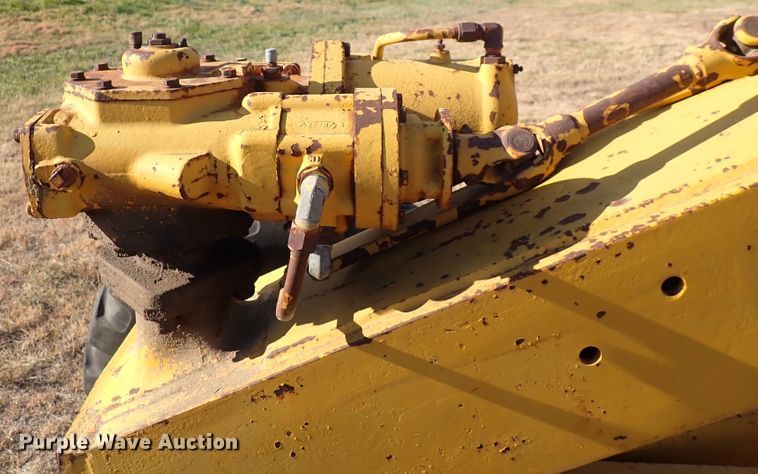 image for item DN2284 1960 Caterpillar 12E  rigid frame motor grader