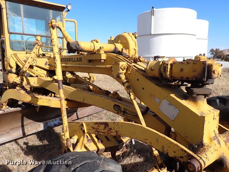 image for item DN2284 1960 Caterpillar 12E  rigid frame motor grader