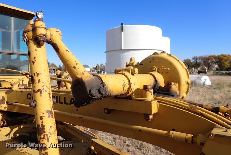 image for item DN2284 1960 Caterpillar 12E  rigid frame motor grader