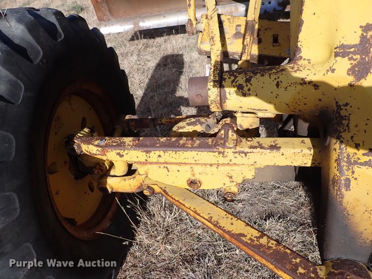 image for item DN2284 1960 Caterpillar 12E  rigid frame motor grader