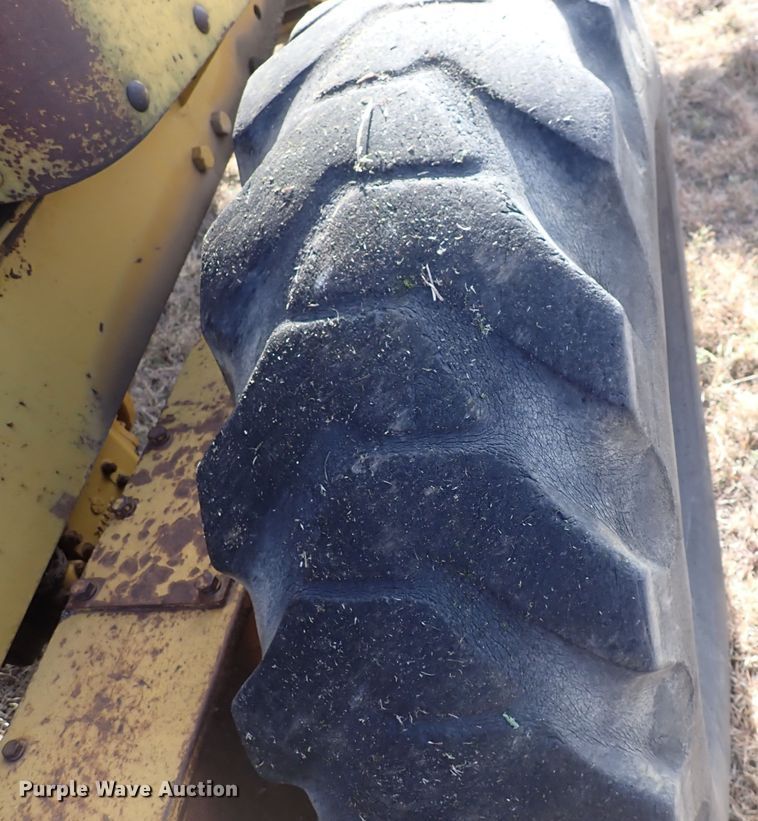 image for item DN2284 1960 Caterpillar 12E  rigid frame motor grader