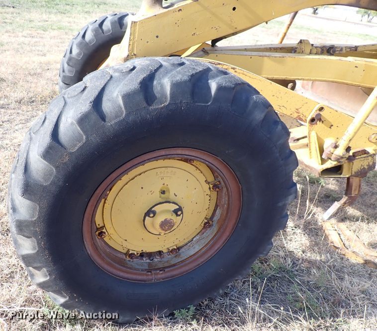 image for item DN2284 1960 Caterpillar 12E  rigid frame motor grader