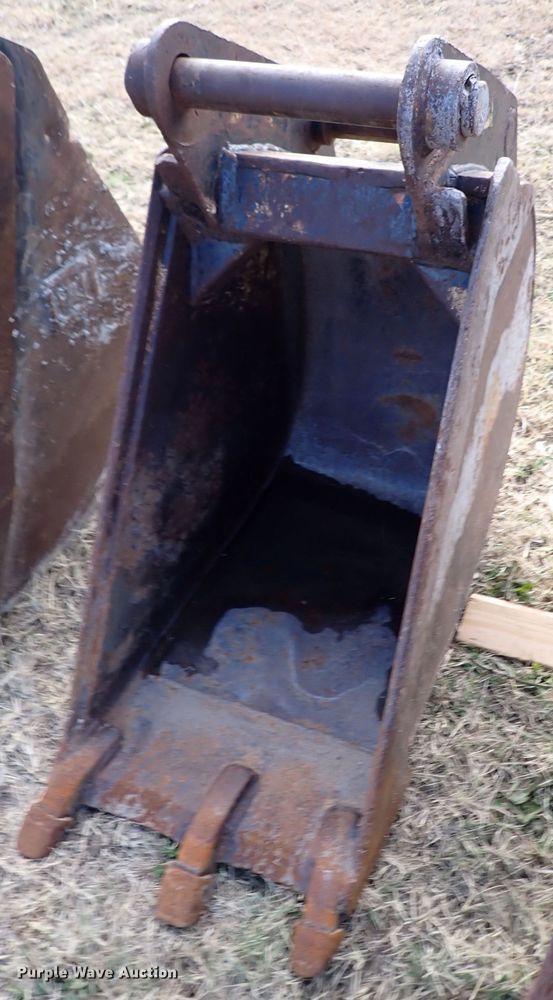 image for item DN2289 (3) backhoe buckets