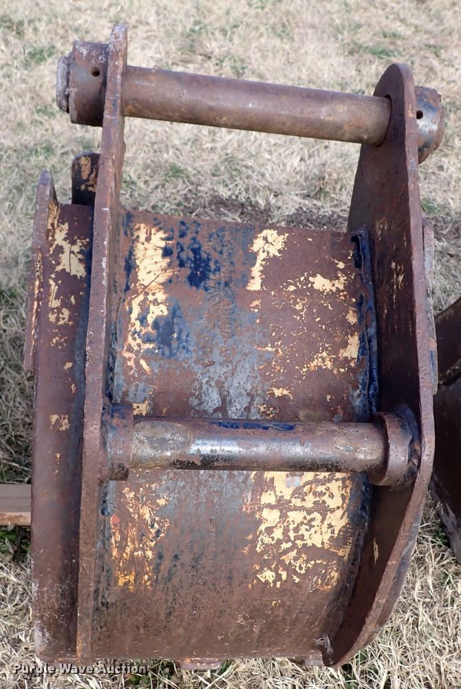 image for item DN2289 (3) backhoe buckets