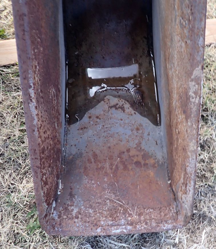 image for item DN2289 (3) backhoe buckets