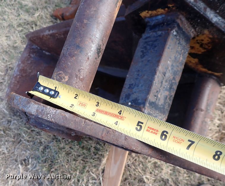 image for item DN2289 (3) backhoe buckets