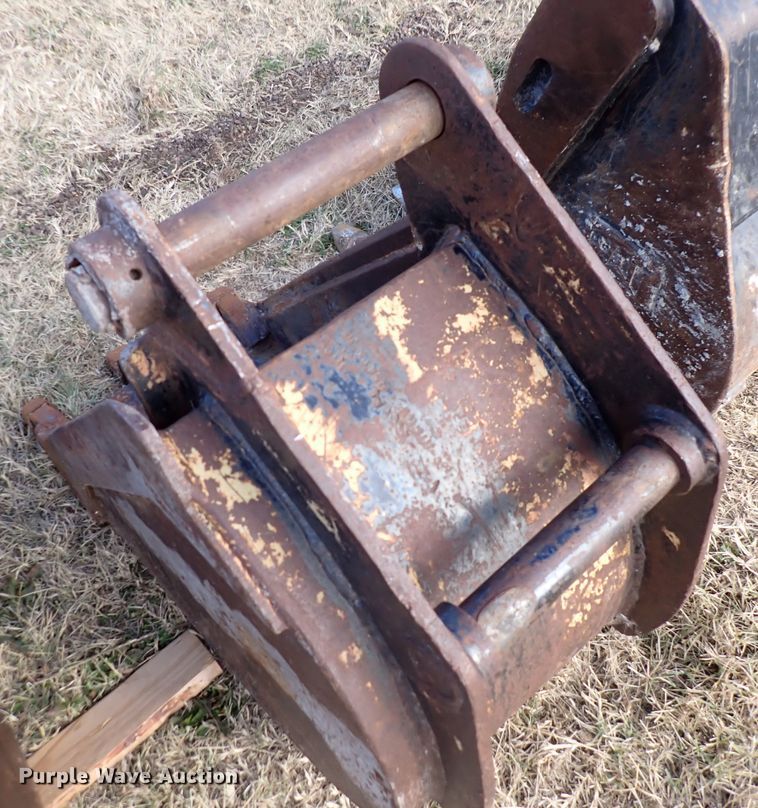 image for item DN2289 (3) backhoe buckets