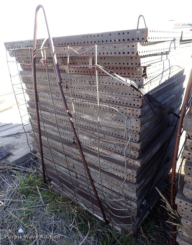 image for item DN2297 Efco  steel concrete wall forms