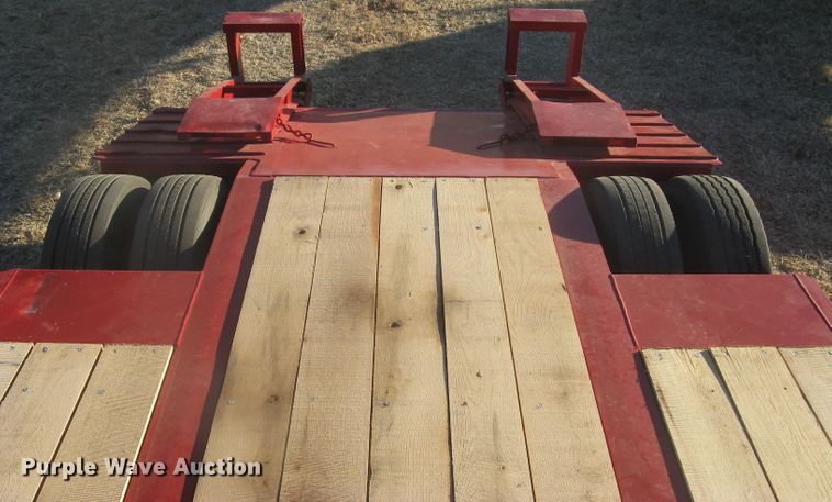 image for item DN2300 1991 Trail King  drop deck equipment trailer