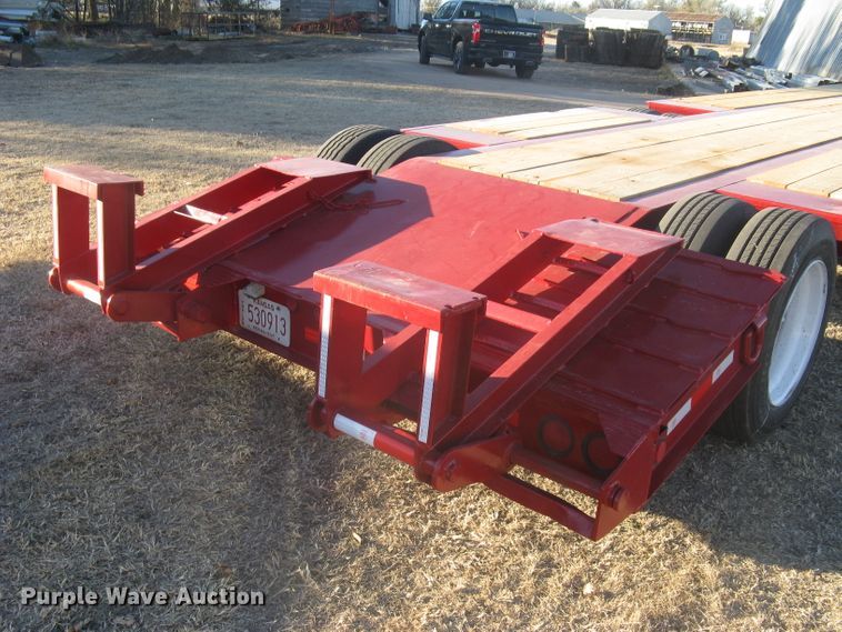 image for item DN2300 1991 Trail King  drop deck equipment trailer