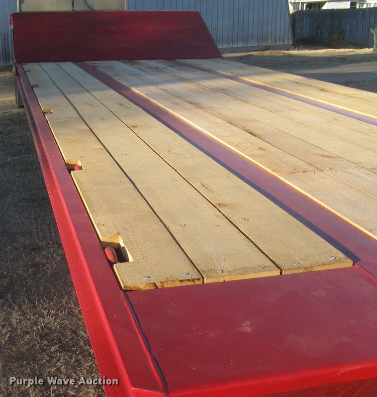 image for item DN2300 1991 Trail King  drop deck equipment trailer