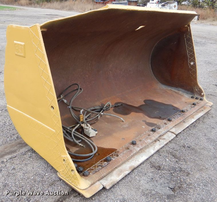image for item DN5342 Caterpillar  120" W bucket