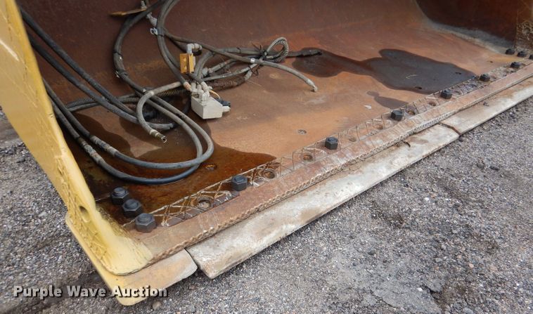 image for item DN5342 Caterpillar  120" W bucket