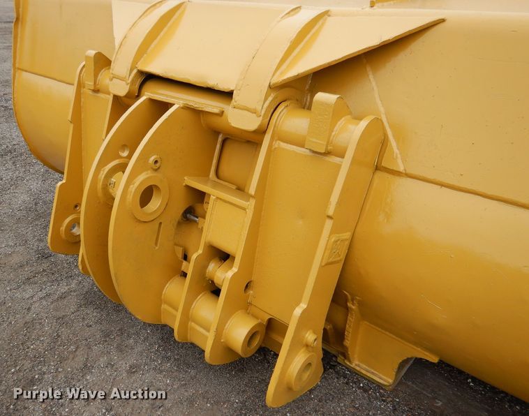 image for item DN5342 Caterpillar  120" W bucket