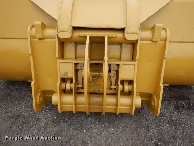 image for item DN5342 Caterpillar  120" W bucket