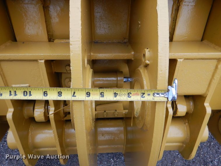 image for item DN5342 Caterpillar  120" W bucket
