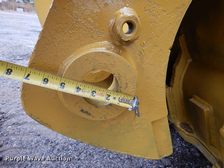 image for item DN5342 Caterpillar  120" W bucket