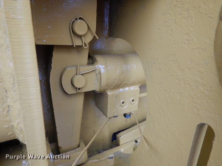 image for item DN5342 Caterpillar  120" W bucket