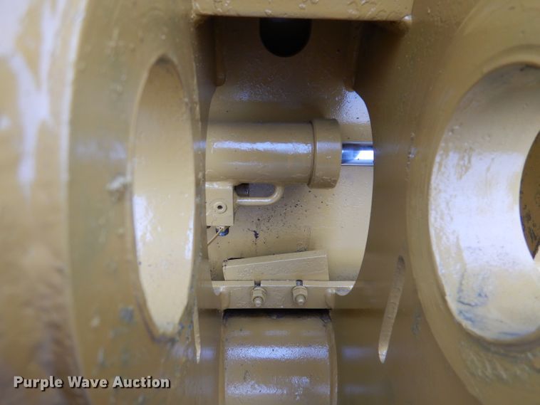 image for item DN5342 Caterpillar  120" W bucket