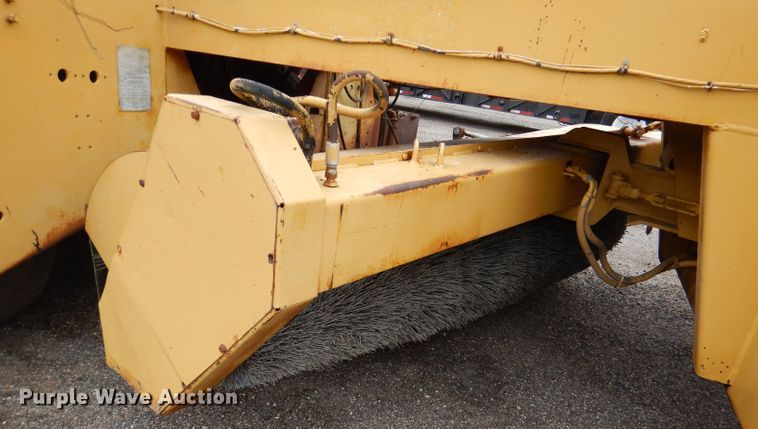 image for item DN5343 Blaw Knox RW100  road widener