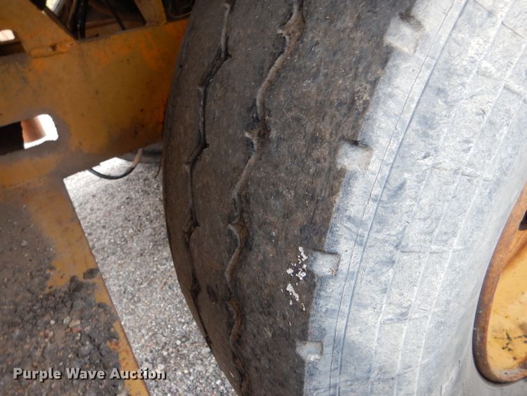 image for item DN5343 Blaw Knox RW100  road widener