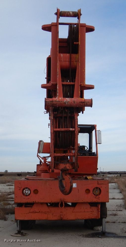 image for item DN5361 Koehring S668B  crane