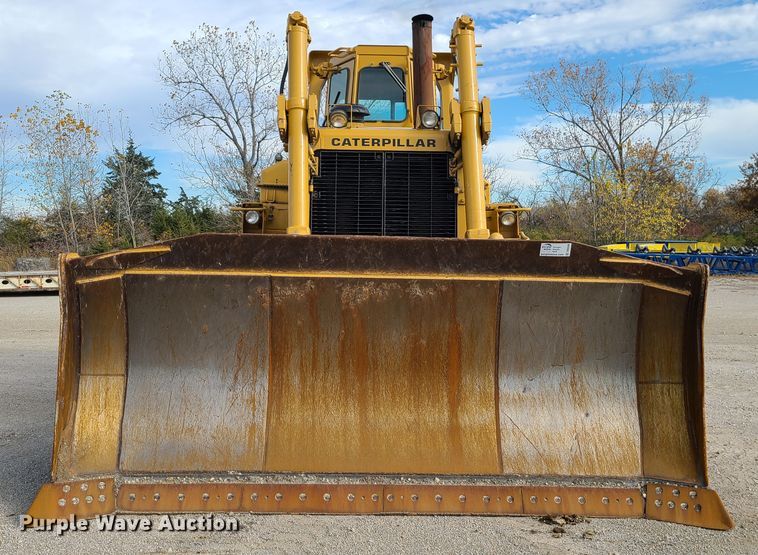 image for item DN5686 1982 Caterpillar D8L  dozer