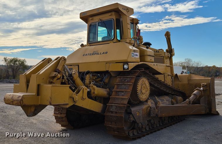 image for item DN5686 1982 Caterpillar D8L  dozer