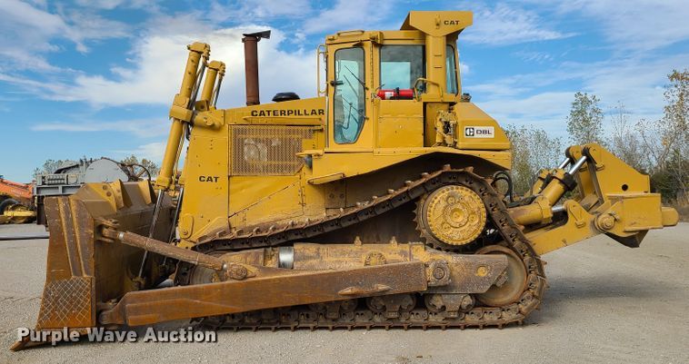 image for item DN5686 1982 Caterpillar D8L  dozer