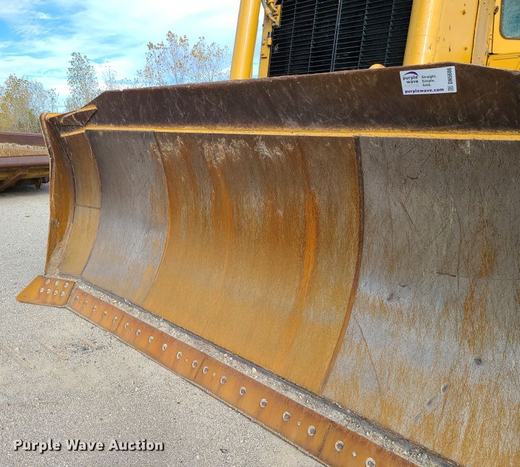 image for item DN5686 1982 Caterpillar D8L  dozer