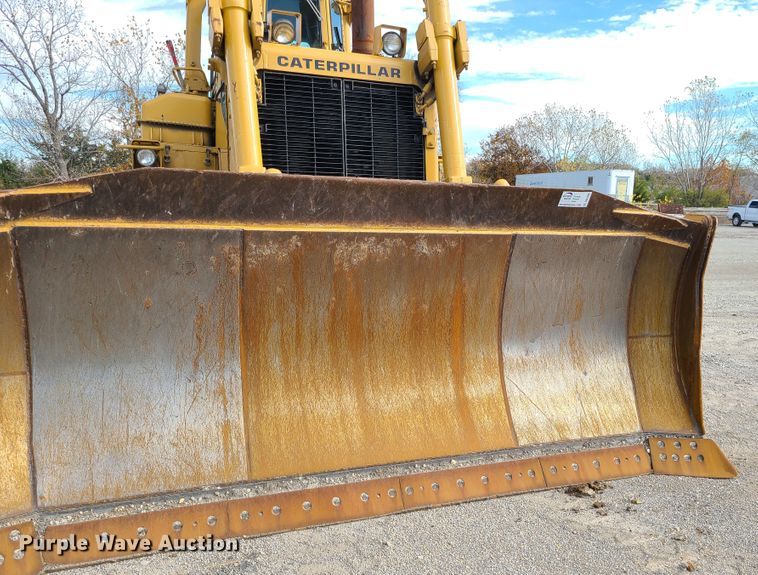 image for item DN5686 1982 Caterpillar D8L  dozer