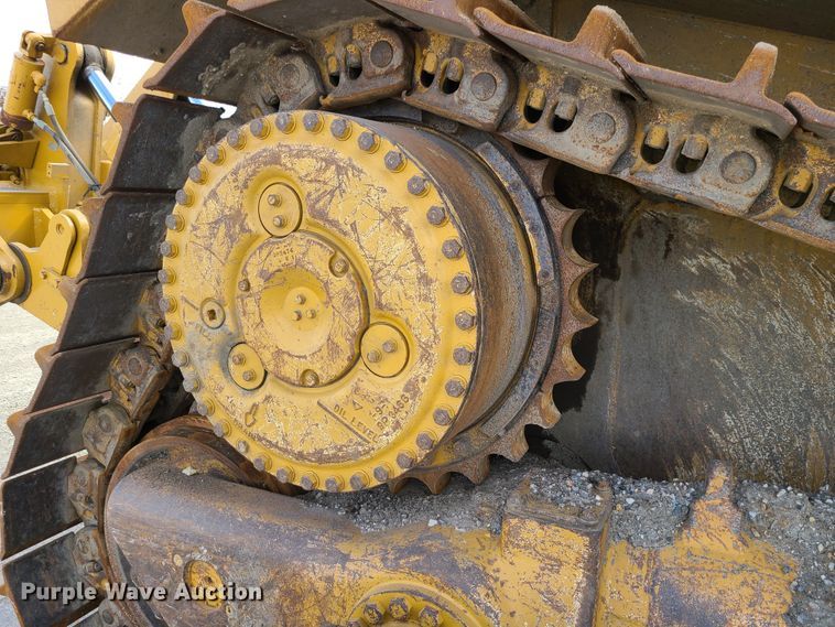 image for item DN5686 1982 Caterpillar D8L  dozer