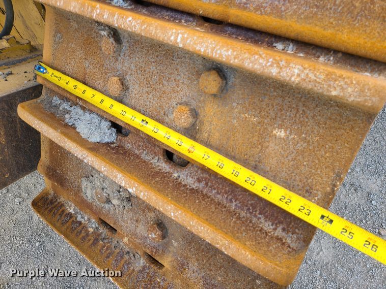 image for item DN5686 1982 Caterpillar D8L  dozer